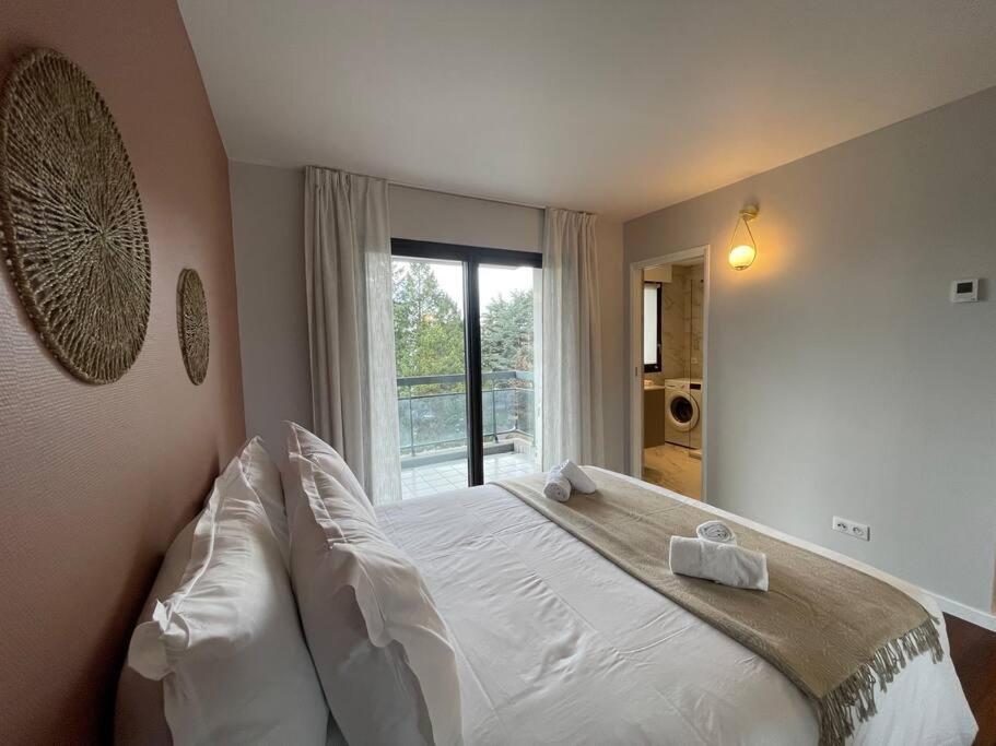 Apartamento Le Mont-Veyrier, Parking Et Vue Annecy Exterior foto